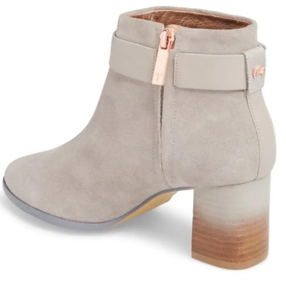 Ted Baker 40.5 Ainthe Ankle Booties in Light Grey Rose Gold